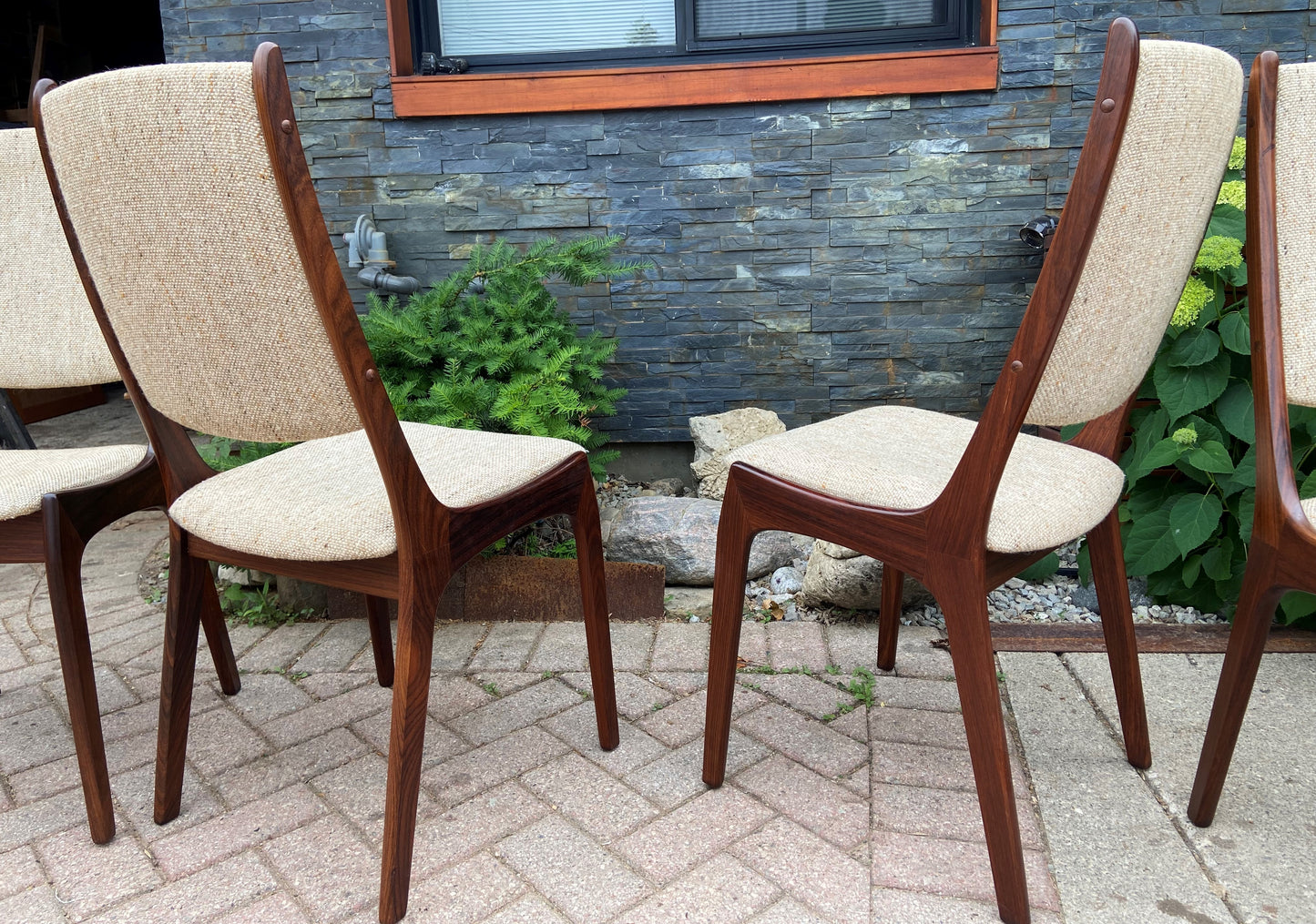 REFINISHED 8 Rosewood Danish Mid Century Modern Chairs by Kai Kristiansen, PERFECT