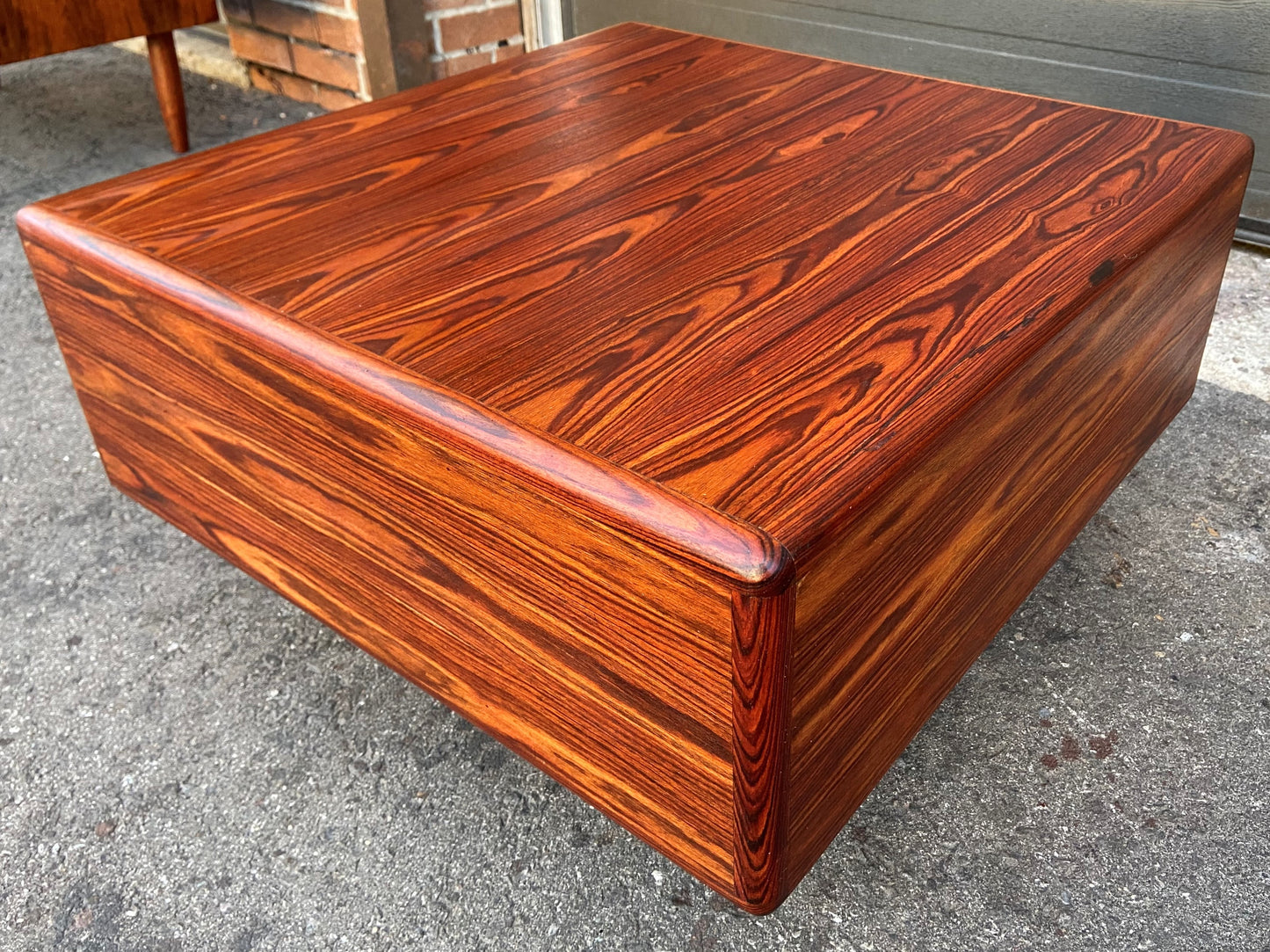 REFINISHED Mid Century Modern Rosewood Coffee / Accent Table, Perfect