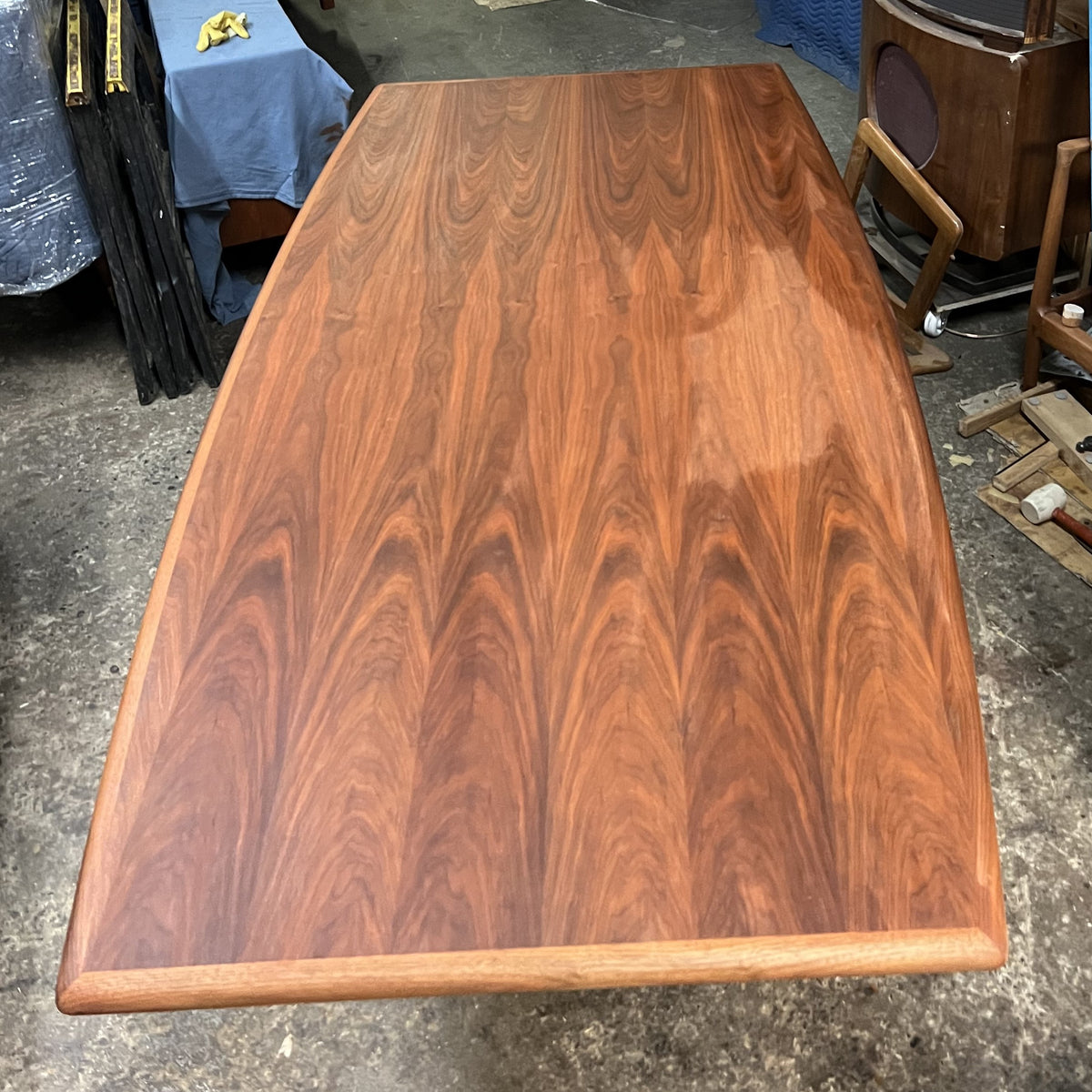 REFINISHED Mid Century Modern Rosewood Dining Table with Tulip Base 84