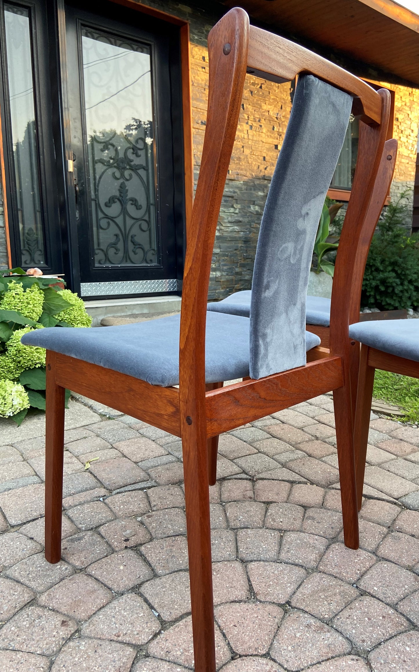 6 REFINISHED REUPHOLSTERED Danish Mid Century Modern Teak Chairs by VS, PERFECT