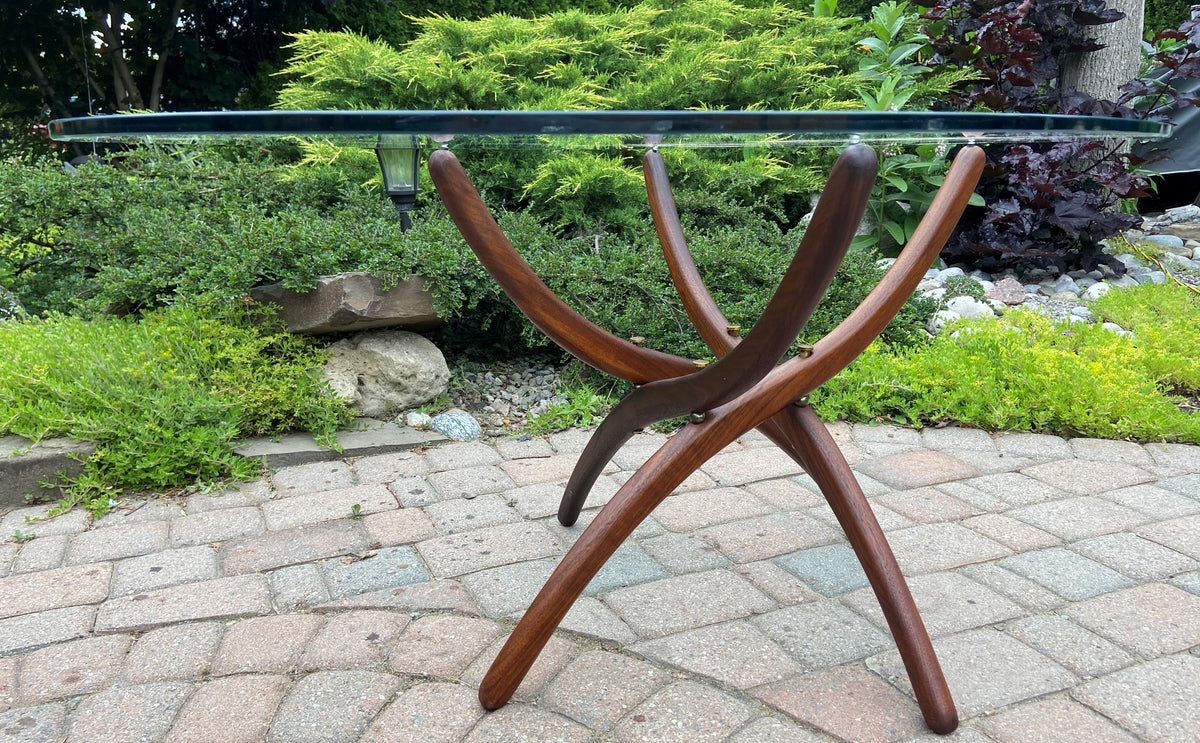 REFINISHED Mid Century Modern Teak Coffee Table by Forest Wilson, Perfect