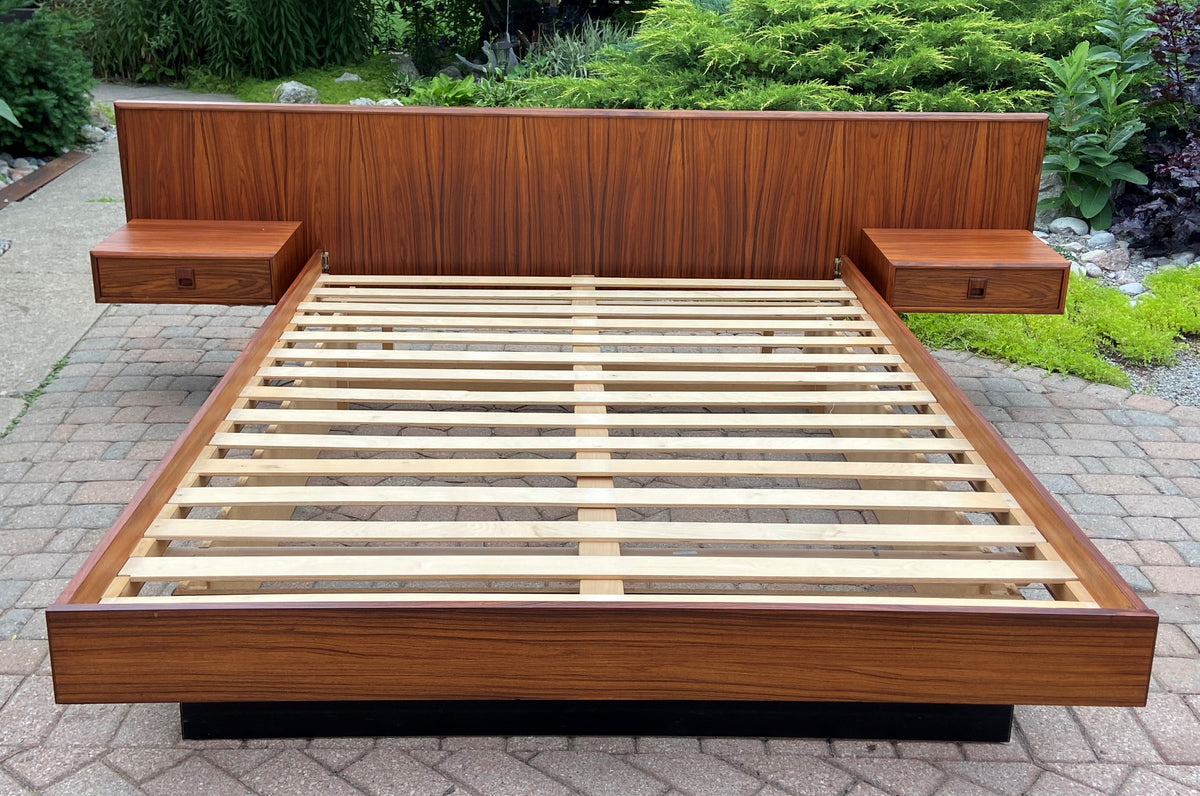 REFINISHED Mid Century Modern Rosewood Bed w floating nightstands Queen, PERFECT