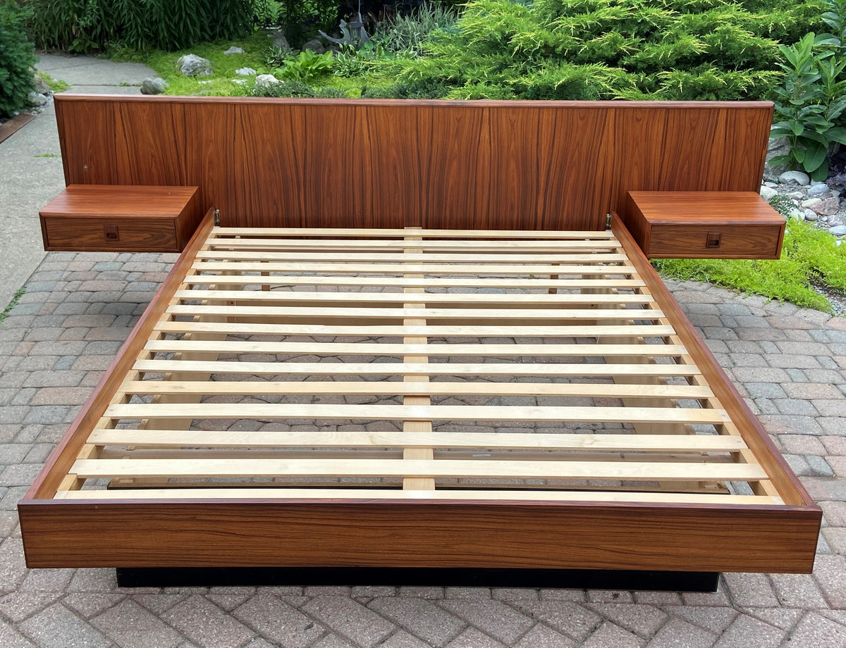 REFINISHED Mid Century Modern Rosewood Bed w floating nightstands Queen, PERFECT