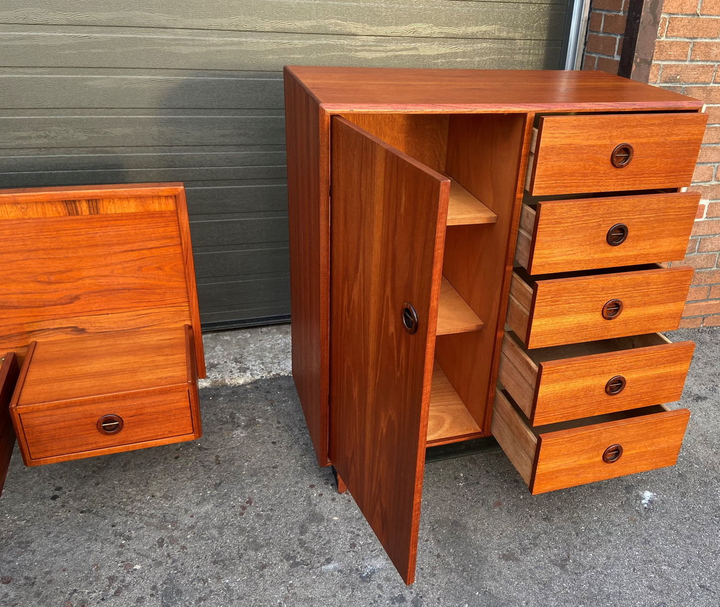 REFINISHED Mid Century Modern teak bedroom set w queen bed and rosewood details