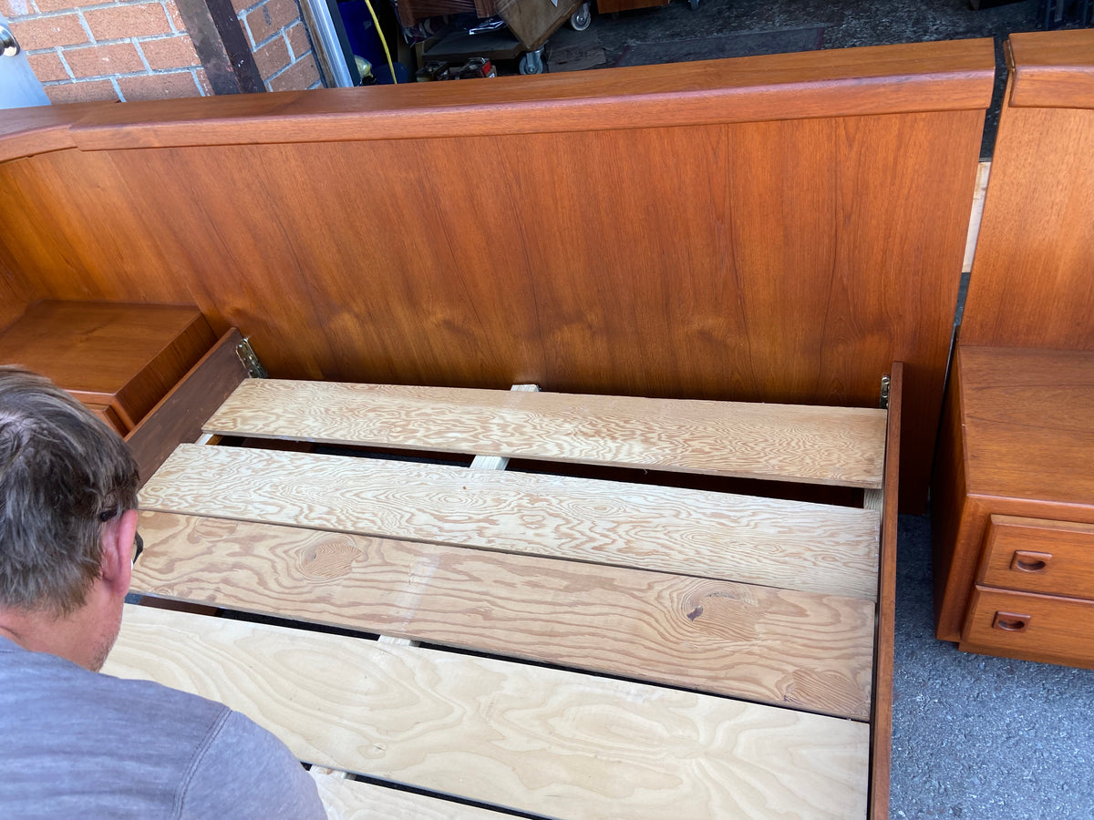 REFINISHED MCM Teak Queen Bed, Nightstands, Blanket Box & Dresser 9 Drawers