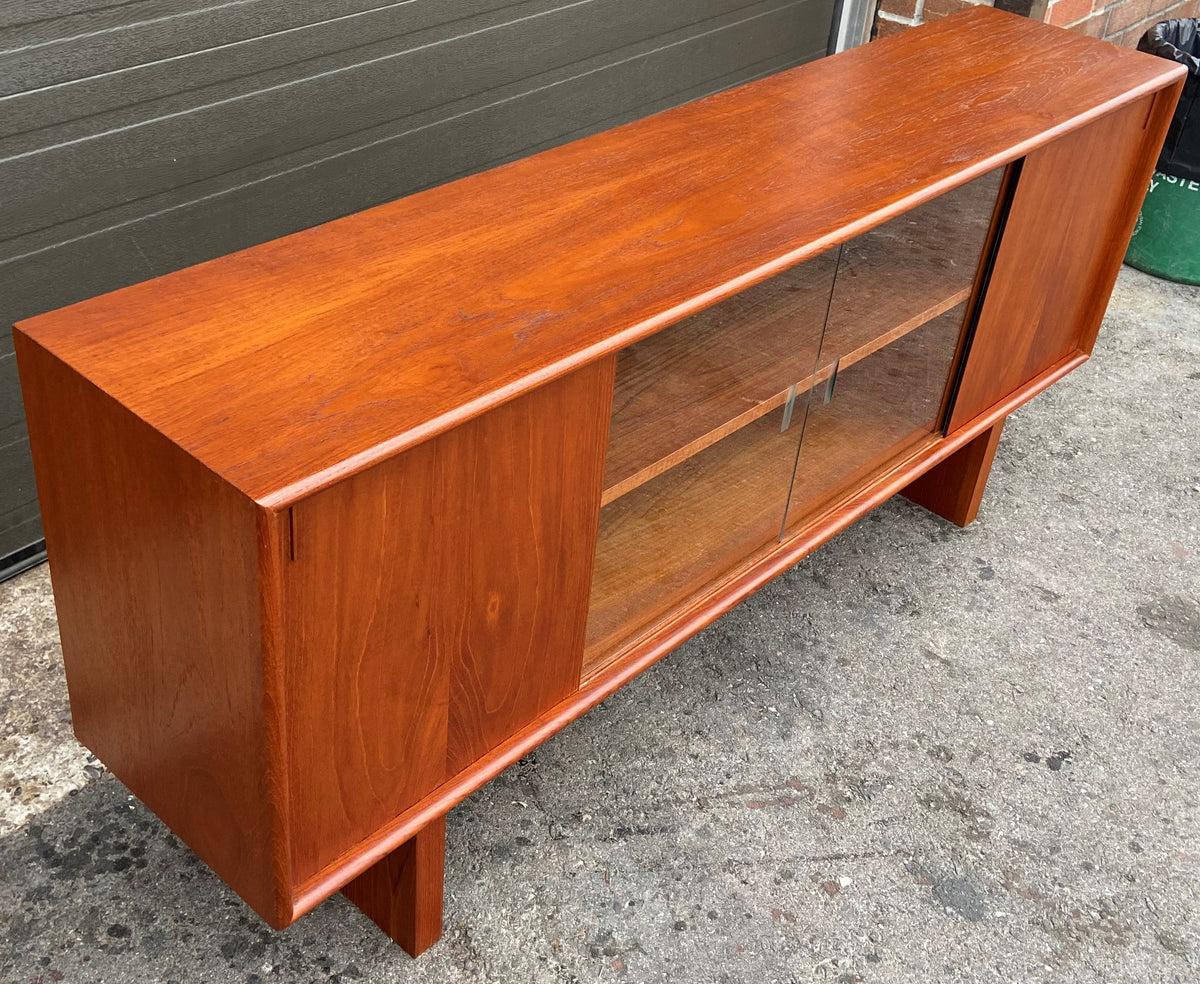 REFINISHED Mid Century Modern Teak Bookcase Display Media Console, 59.5
