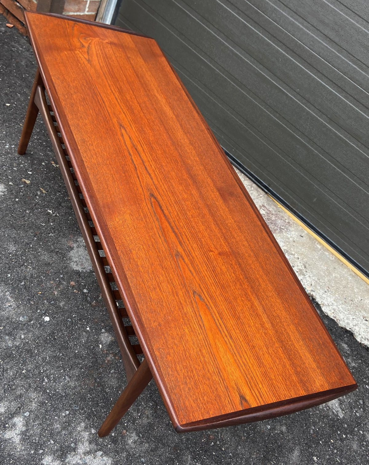 REFINISHED Mid Century Modern Sufboard Teak Coffee Table w Shelf 60