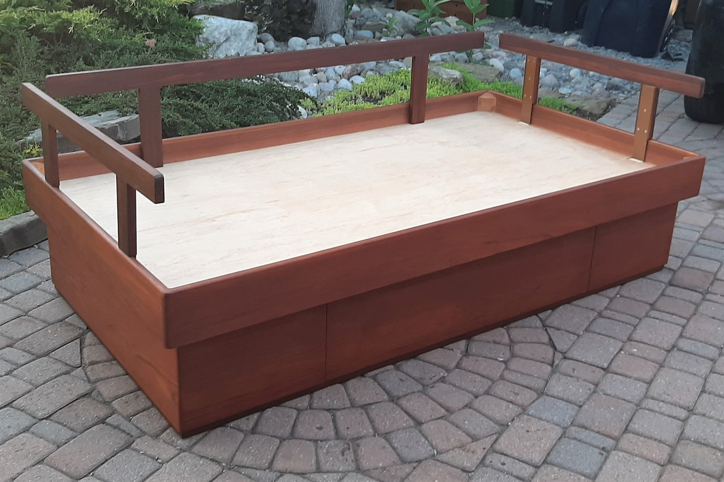 REFINISHED MCM Teak Daybed with storage drawer, PERFECT