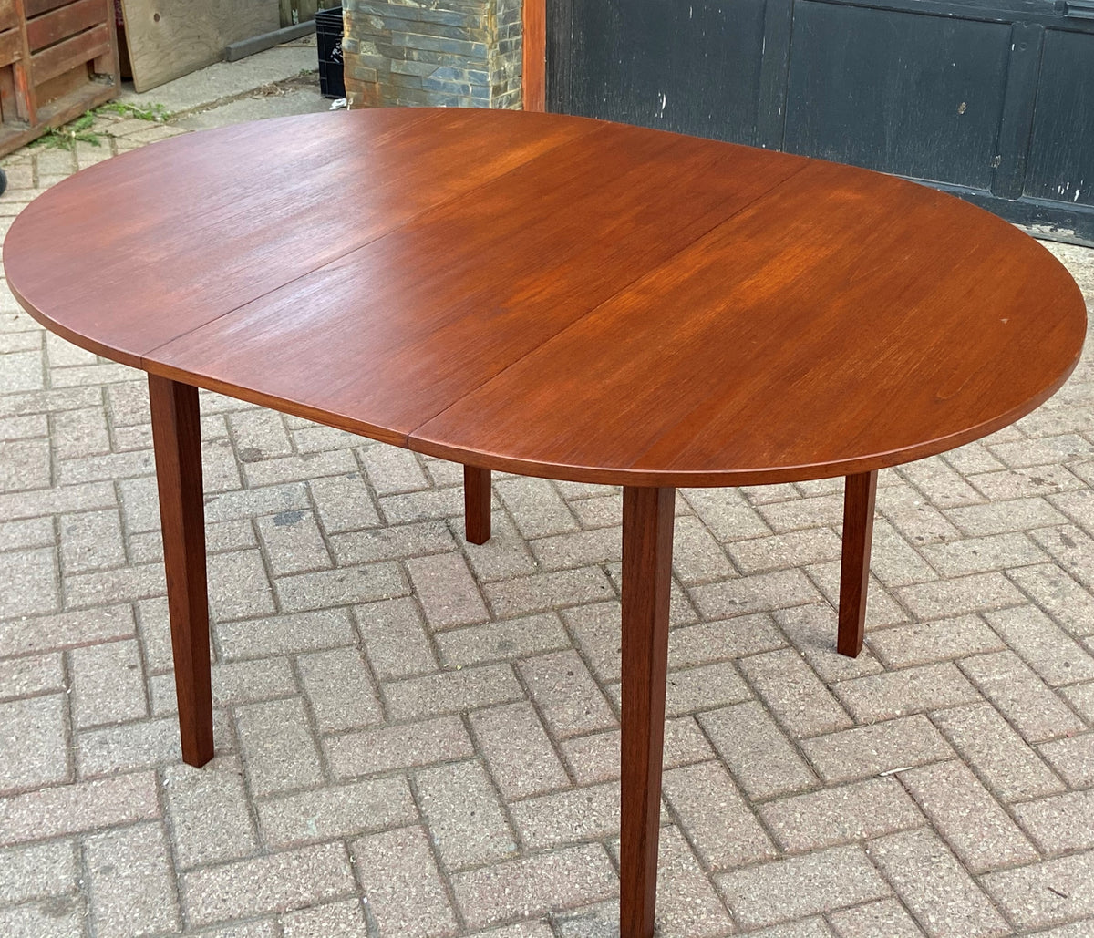 REFINISHED MCM Teak Table Round to Oval w 1 Leaf 42-56