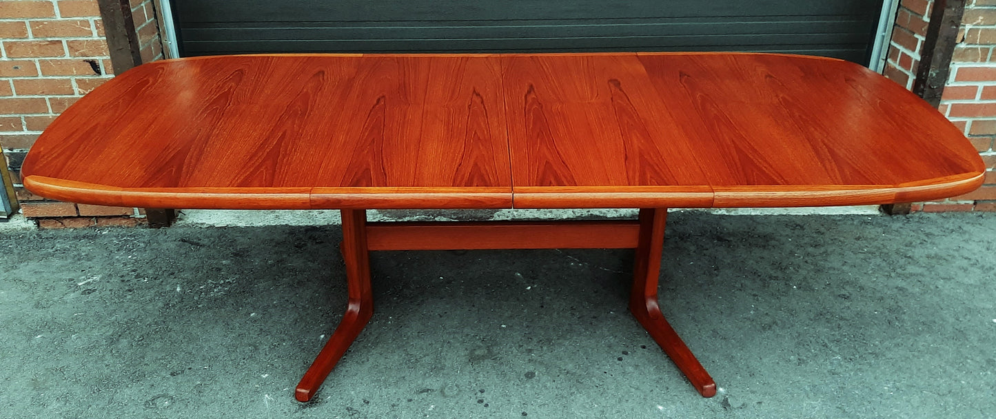 REFINISHED MCM Teak Dining Table w 2 Leaves Selfstoring, 63"-100.5"