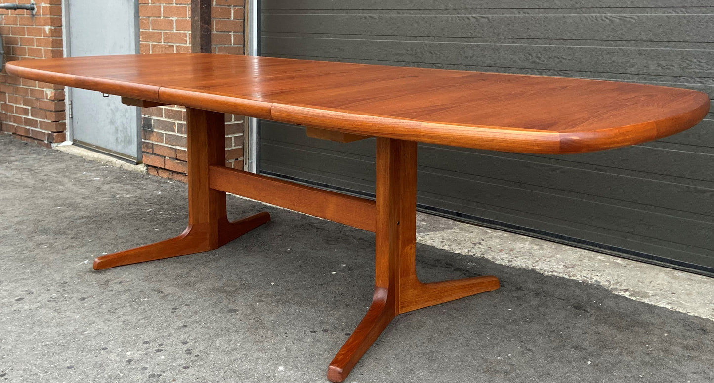 REFINISHED MCM Teak Dining Table w 2 Leaves Selfstoring, 63"-100.5"