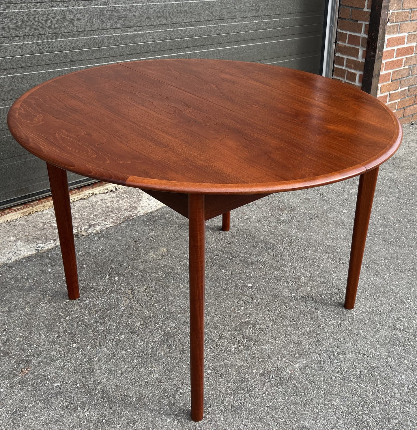 REFINISHED Mid Century Modern Teak Table Round w Butterfly Leaf 43"-61"