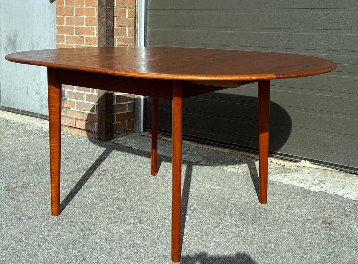 REFINISHED Mid Century Modern Teak Table Round w Butterfly Leaf 43