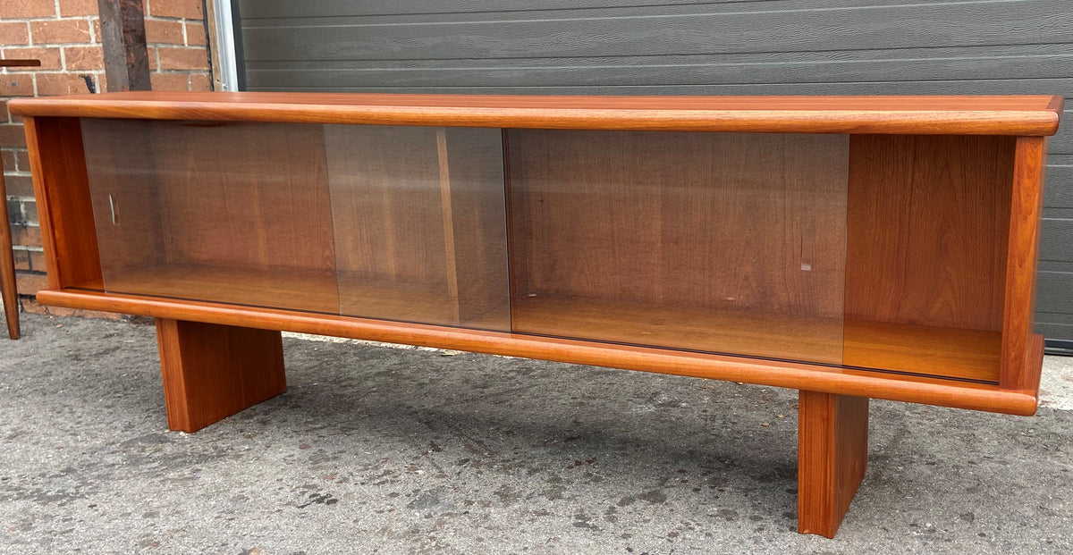 REFINISHED Mid Century Modern Teak Bookcase by Huber, 73.5