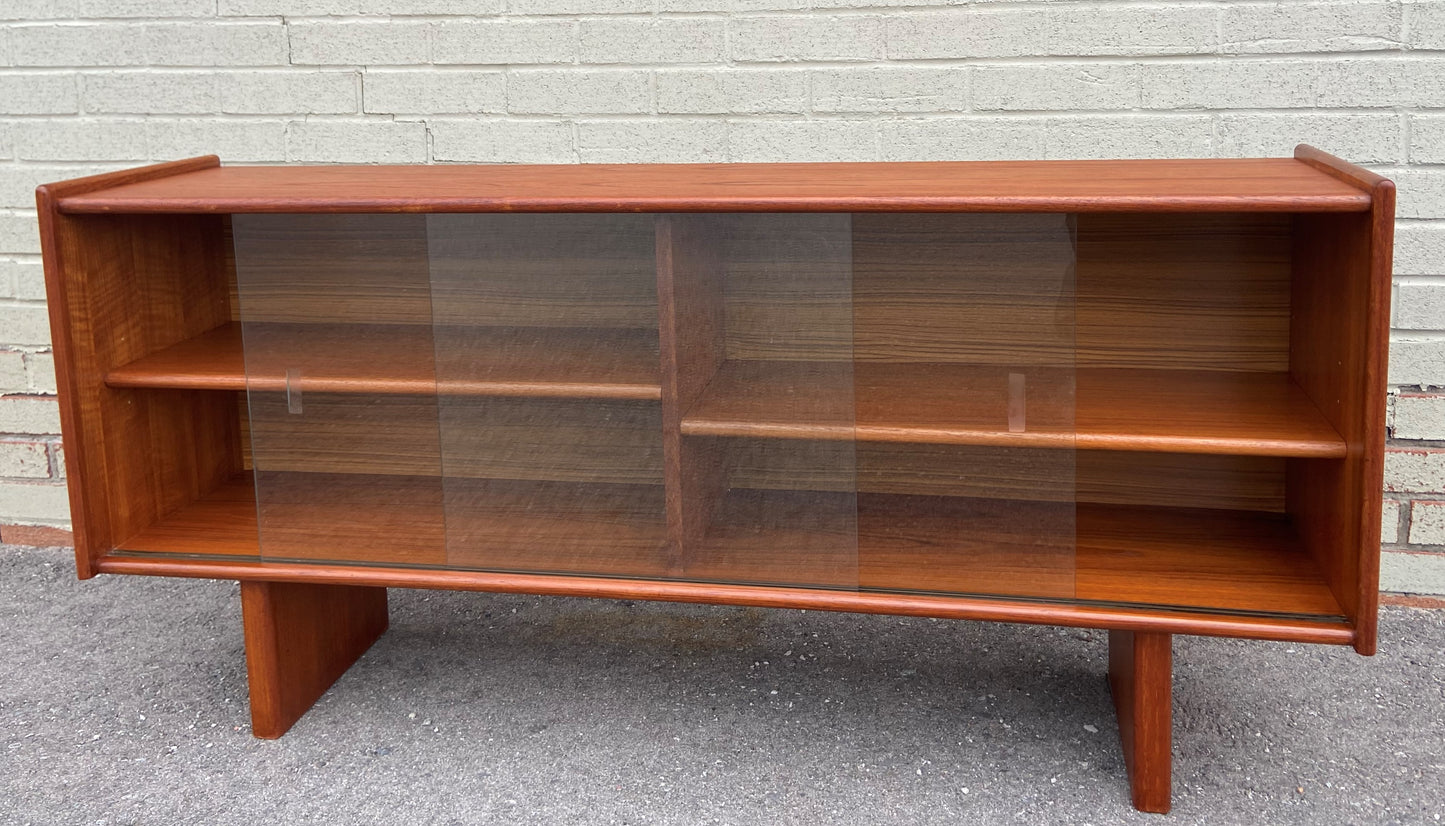REFINISHED Mid Century Modern Teak Display Media TV Console 55" Low, PERFECT