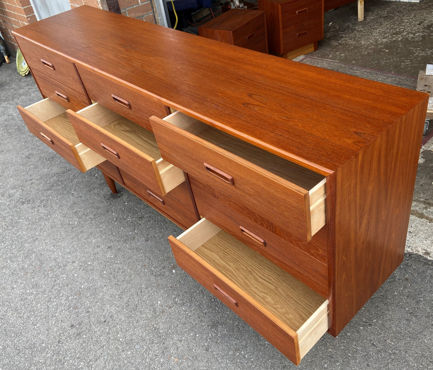 REFINISHED Mid Century Modern Teak Queen Bed, Nightstands & Dresser 12 Drawers