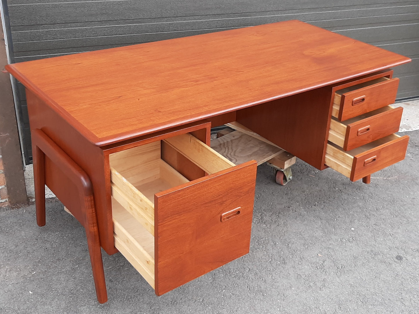 REFINISHED Danish MCM Executive Teak Desk with Floating Top and Finished Back