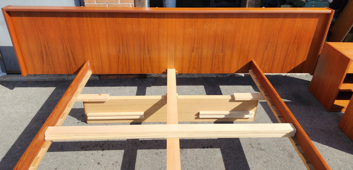 REFINISHED Queen Mid Century Modern Teak Bed w nightstands & 2 storage drawers