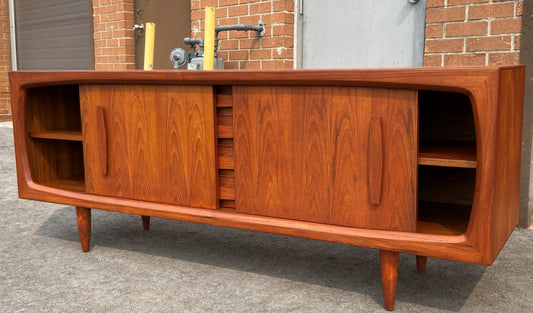 REFINISHED Danish MCM Teak sideboard Credenza TV Console 6 ft PERFECT