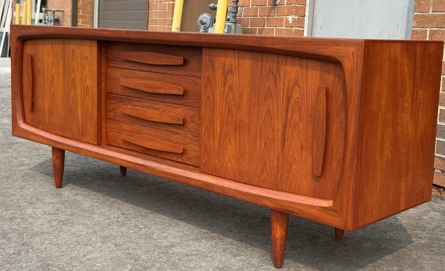 REFINISHED Danish MCM Teak sideboard Credenza TV Console 6 ft PERFECT