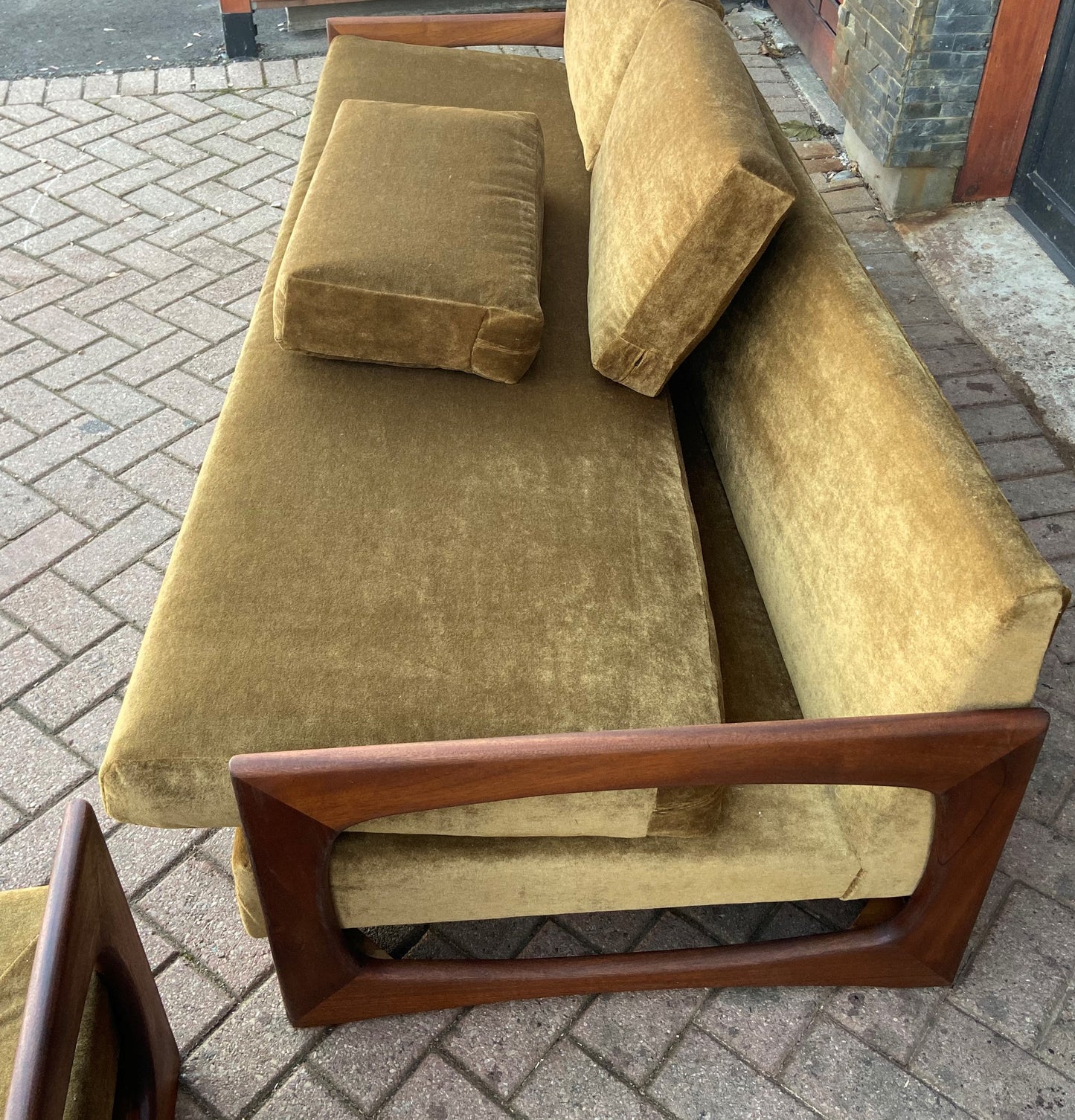 REFINISHED REUPHOLSTERED MCM Teak 4-Seater Sofa & Armchair in Wool Mohair - PERFECT