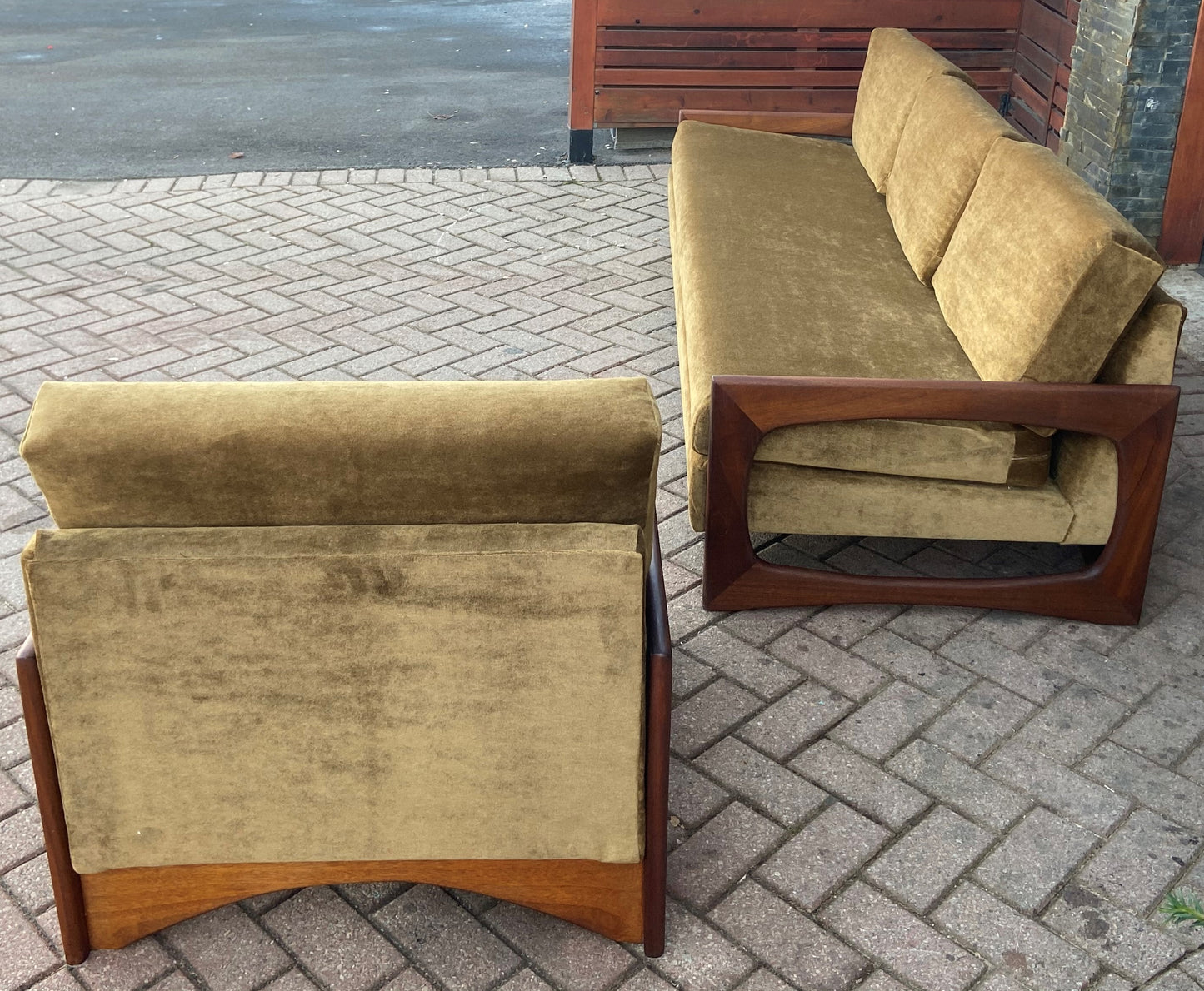 REFINISHED REUPHOLSTERED MCM Teak 4-Seater Sofa & Armchair in Wool Mohair - PERFECT