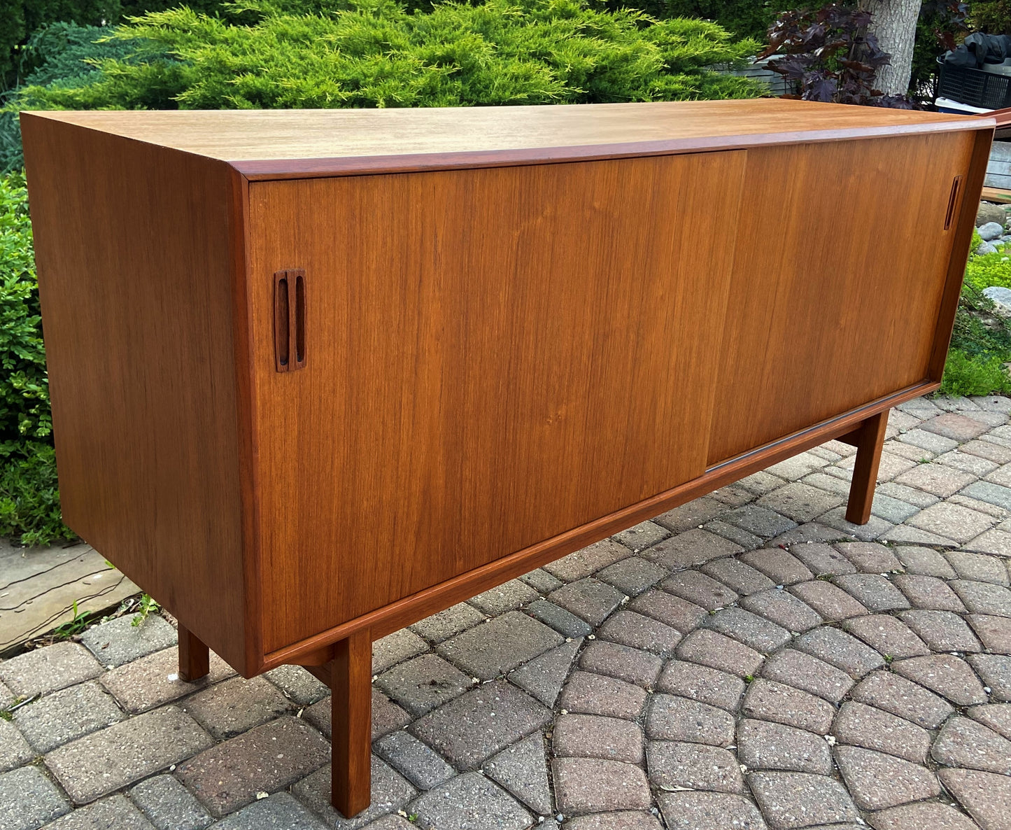 REFINISHED Mid Century Modern Teak Sideboard Credenza TV Media Console 5ft