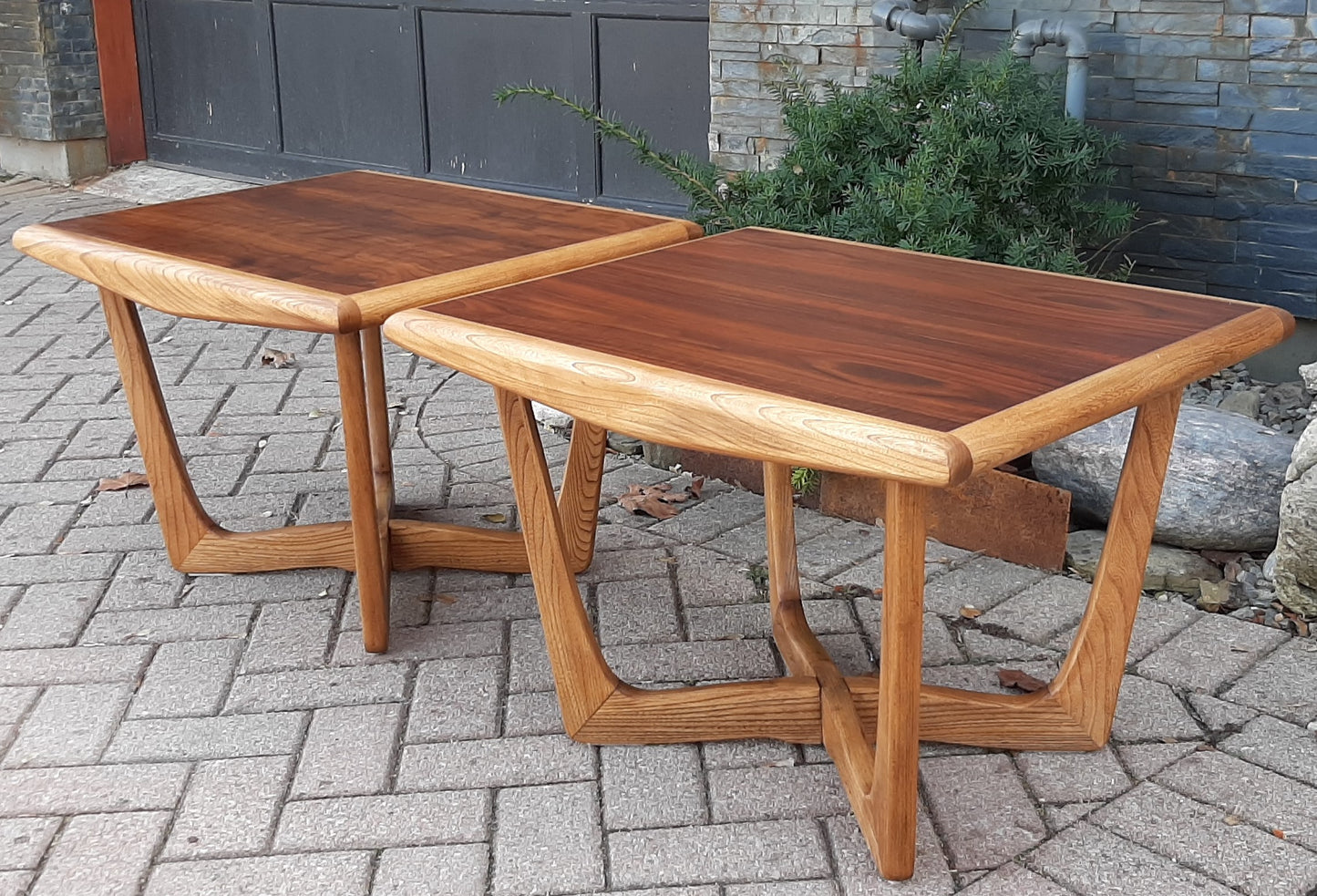 Sculptural MCM Walnut & Ash side tables REFINISHED, in style of A.Pearsall, Perfect