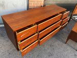 REFINISHED Mid Century Modern Walnut Bed Double, 2 Nightstands & Dresser, Perfect 8