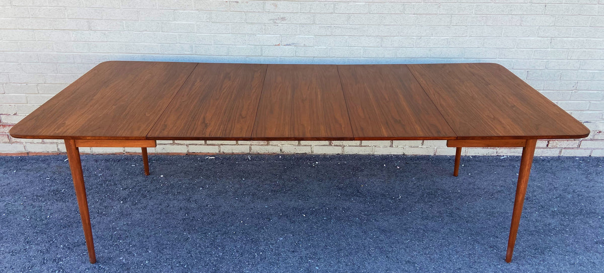 REFINISHED Mid Century Modern Walnut Table w 3 Leaves by Honderich 46