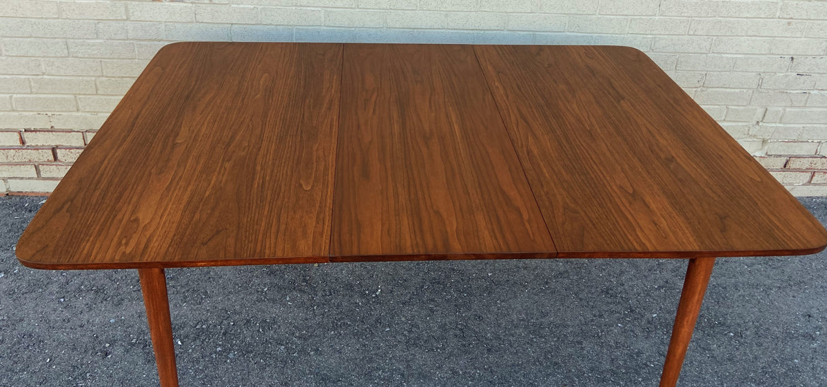 REFINISHED Mid Century Modern Walnut Table w 3 Leaves by Honderich 46