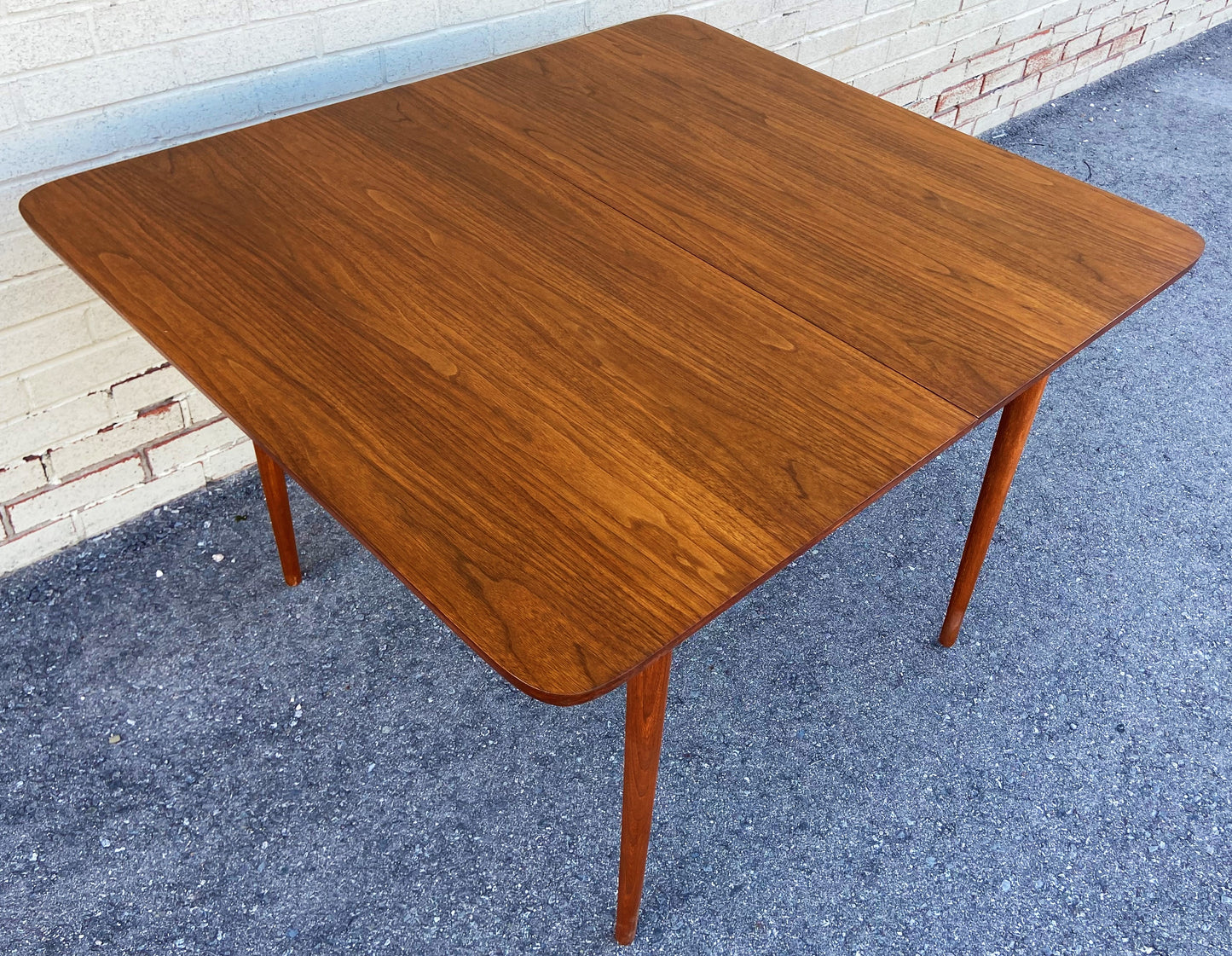REFINISHED Mid Century Modern Walnut Table w 3 Leaves by Honderich 46" -98"