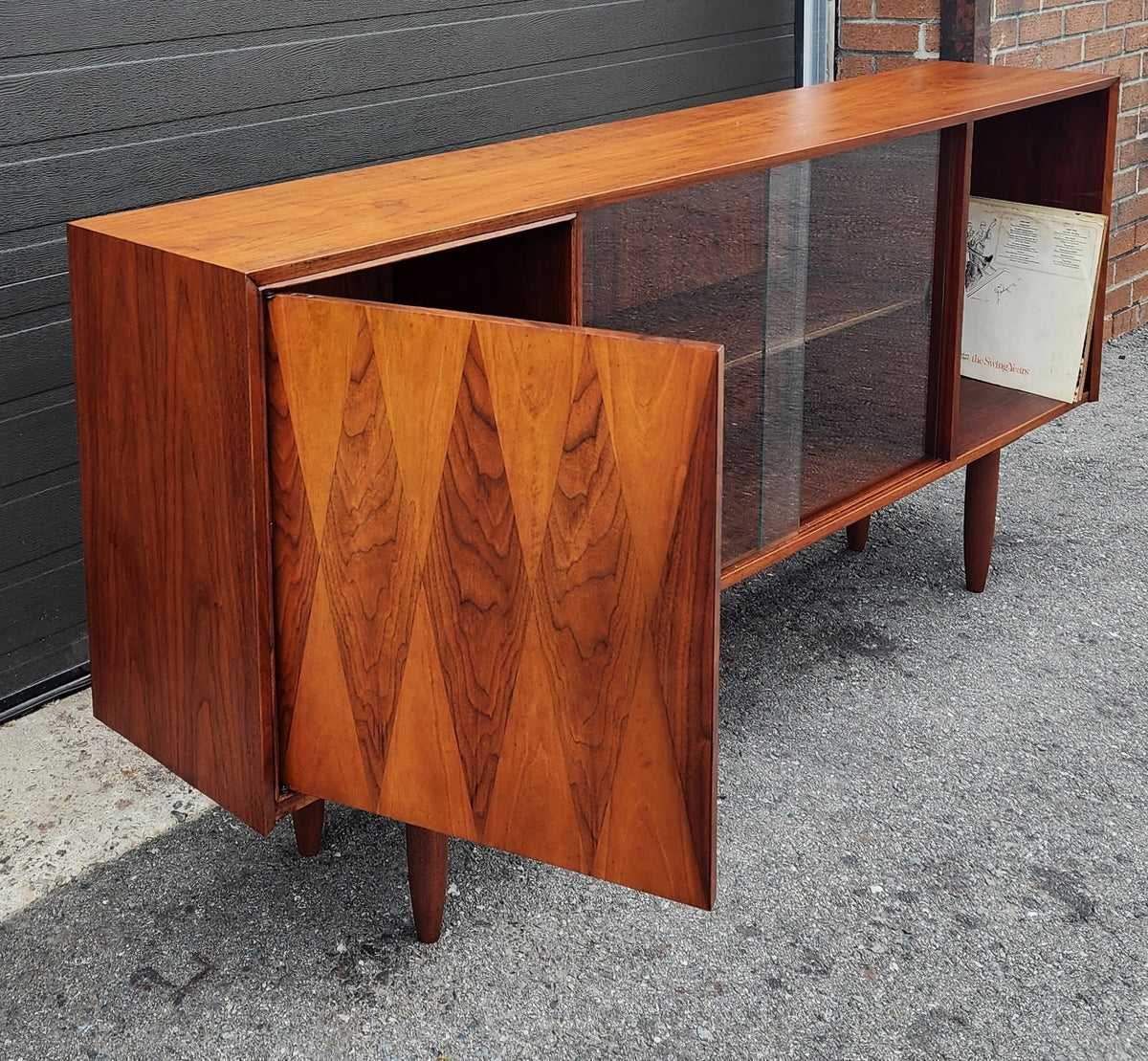 REFINISHED Mid Century Modern Walnut Display/ Bookcase/ Media TV Console 71