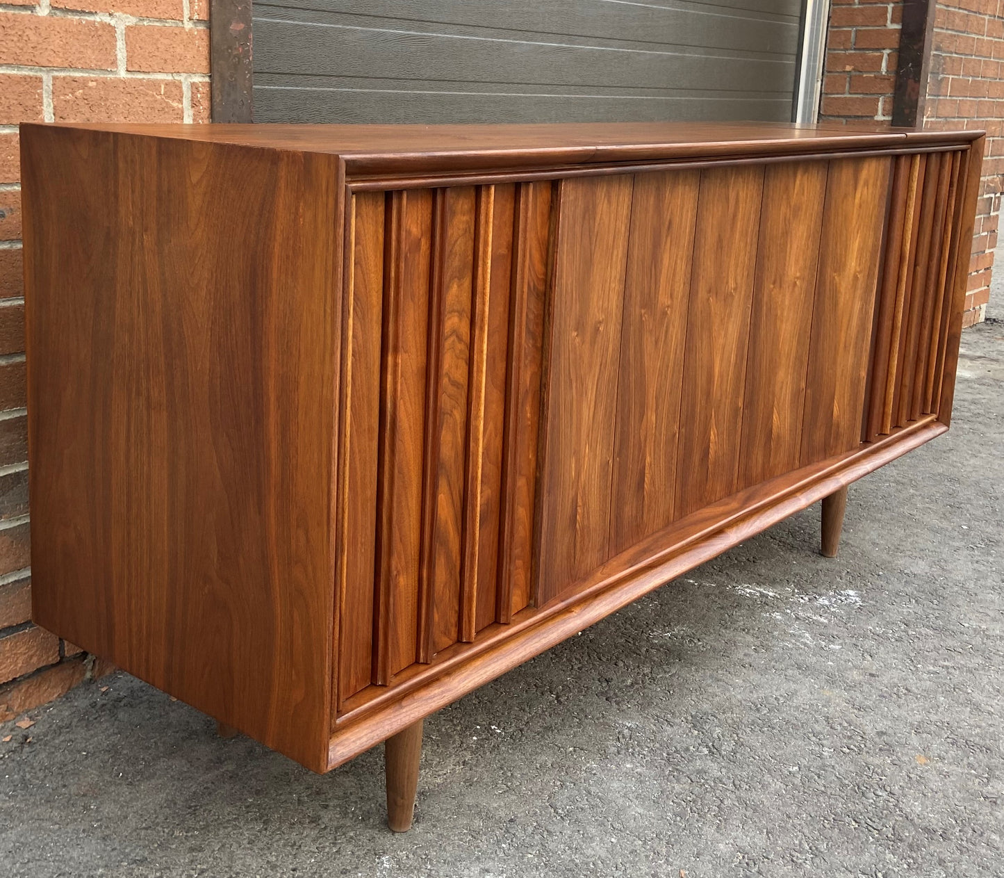 REFINISHED MCM Walnut Stereo Media Record Player Console , PERFECT