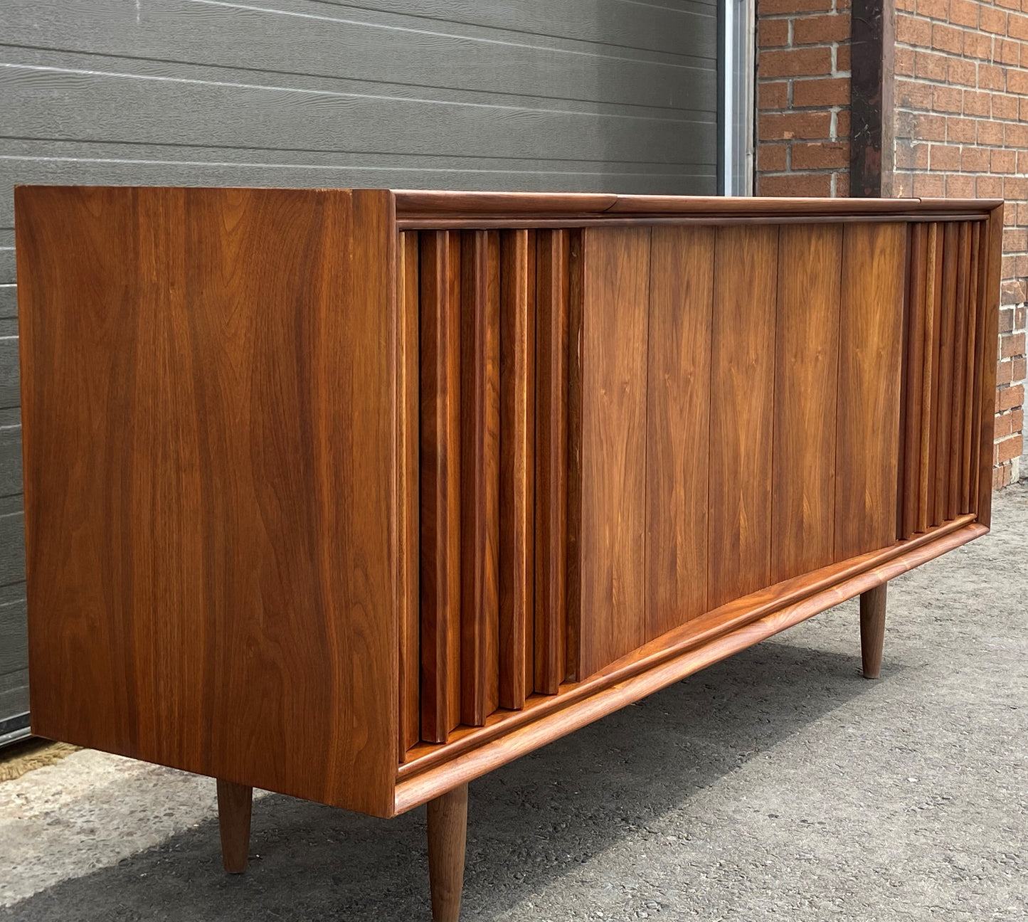 REFINISHED MCM Walnut Stereo Media Record Player Console , PERFECT