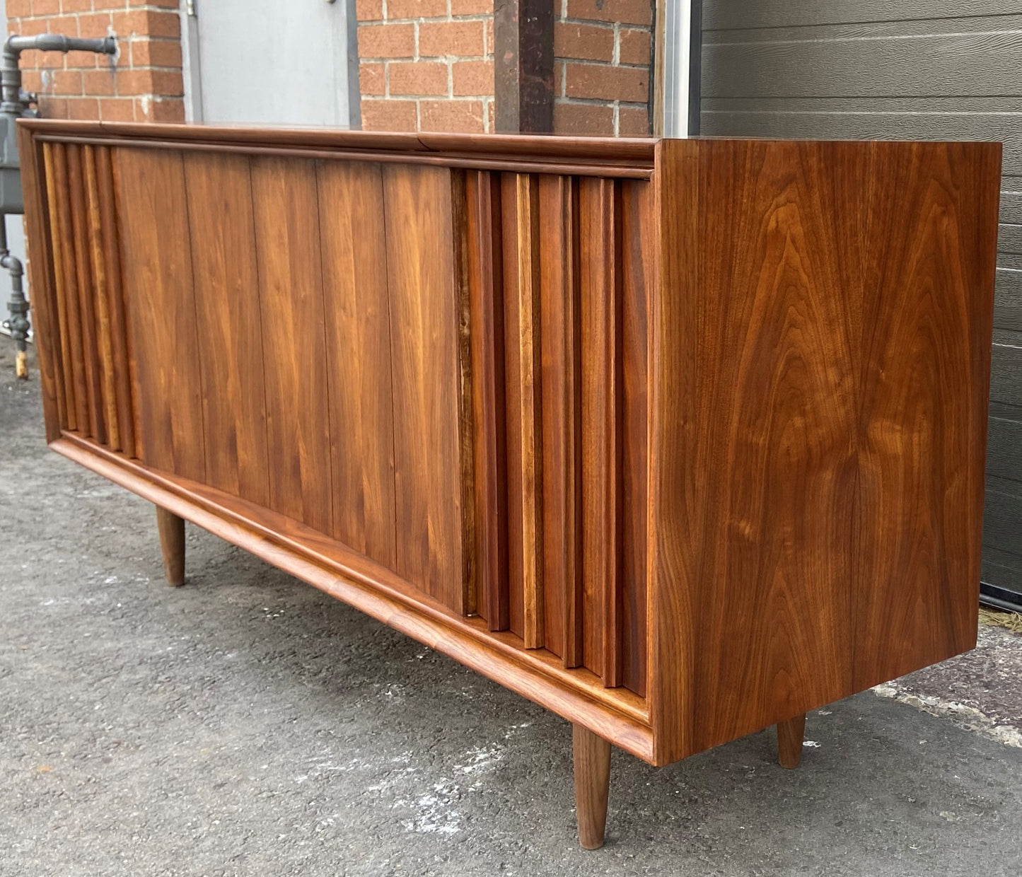 REFINISHED MCM Walnut Stereo Media Record Player Console , PERFECT