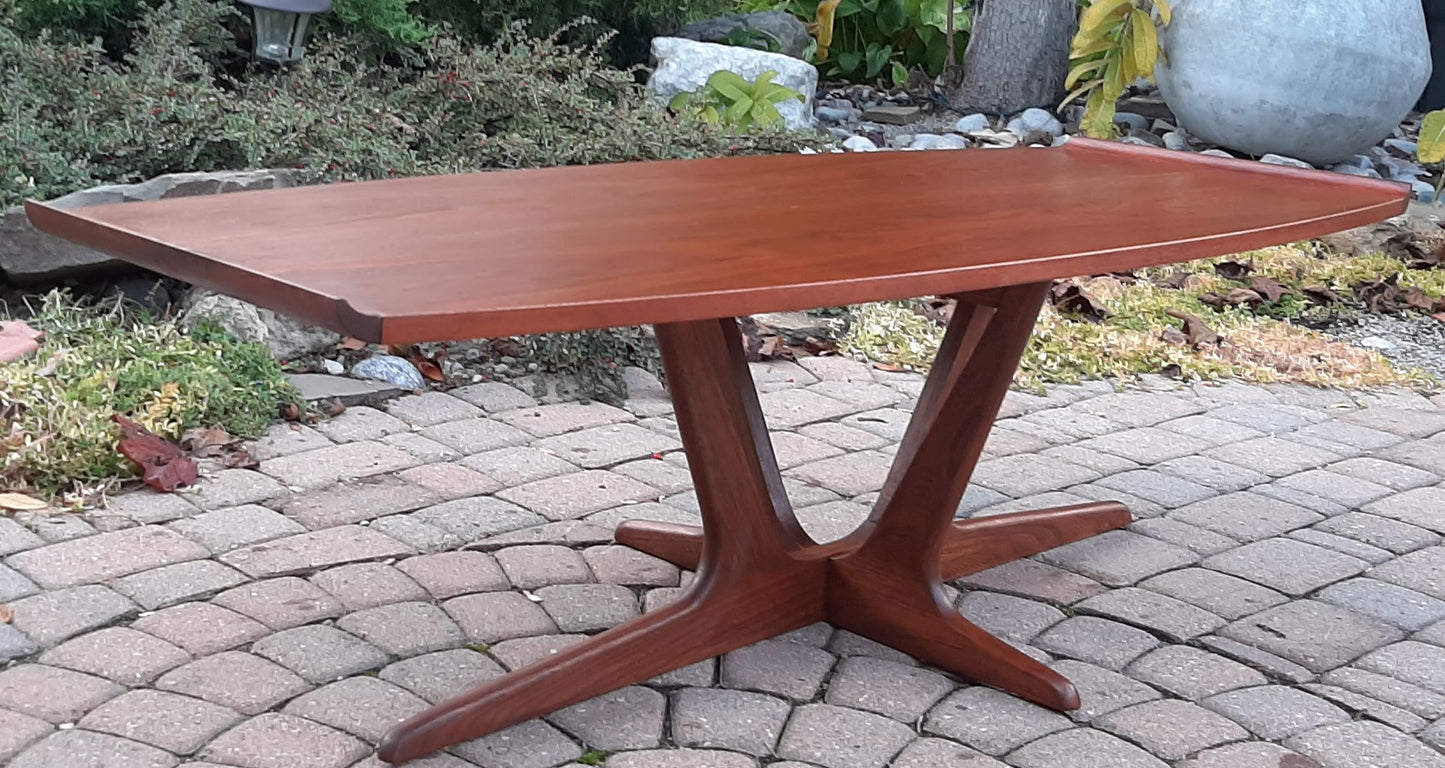 REFINISHED MCM Walnut Surfboard Coffee Table by Deilcraft 54", PERFECT