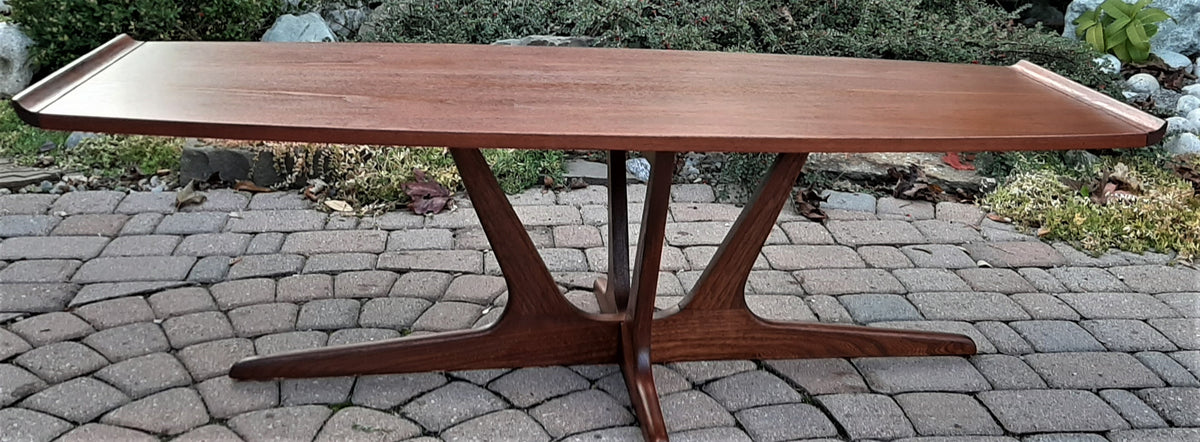 REFINISHED MCM Walnut Surfboard Coffee Table by Deilcraft 54