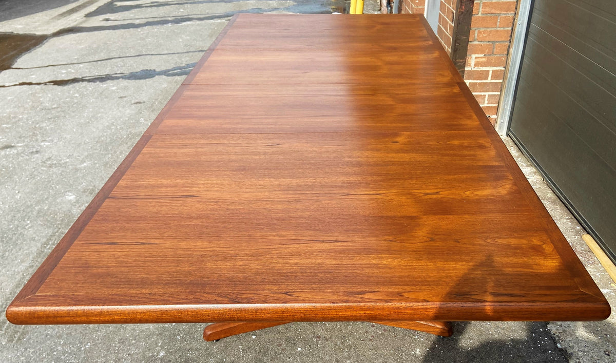 REFINISHED Mid Century Modern Teak Dining Table w 2 Leaves, 62