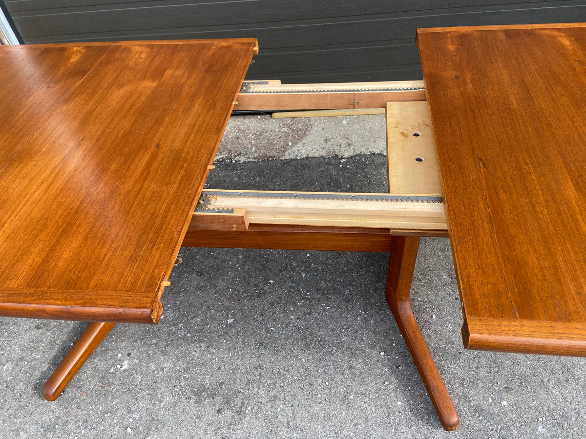 REFINISHED Mid Century Modern Teak Dining Table w 2 Leaves, 62