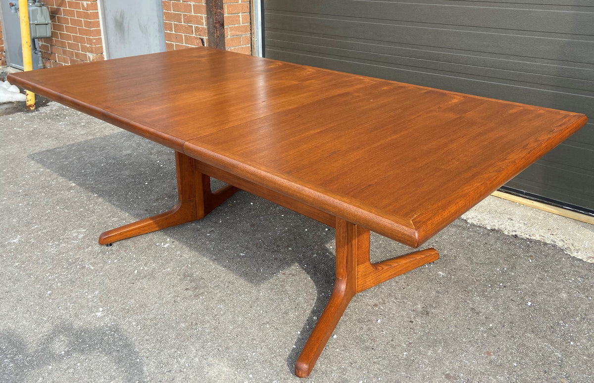 REFINISHED Mid Century Modern Teak Dining Table w 2 Leaves, 62