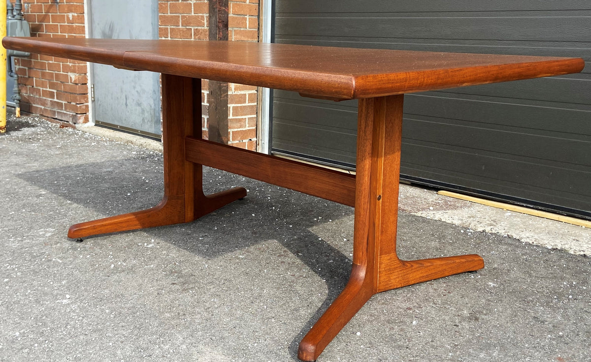 REFINISHED Mid Century Modern Teak Dining Table w 2 Leaves, 62