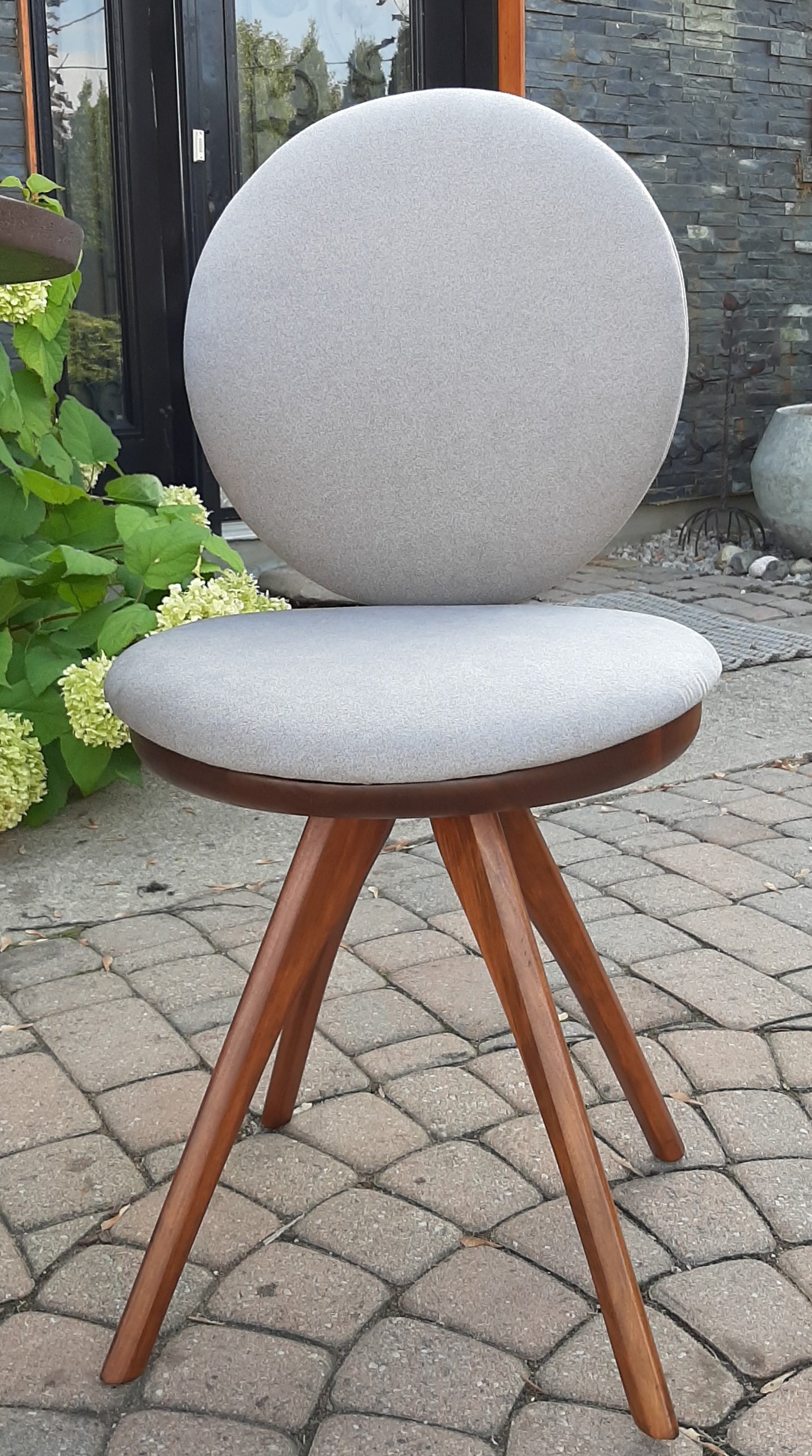 REFINISHED REUPHOLSTERED MCM Walnut Lollipop Extendable Table 42"-94" & 4 Chairs - Mid Century Modern Toronto