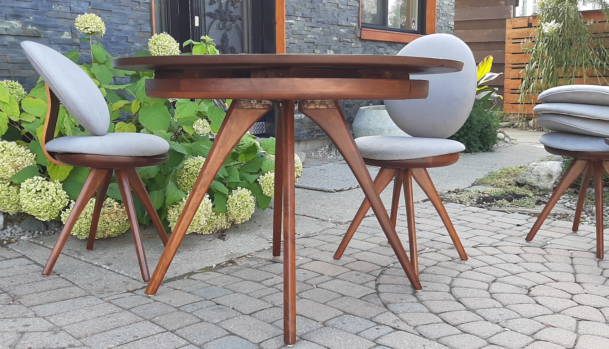 REFINISHED REUPHOLSTERED MCM Walnut Lollipop Extendable Table 42"-94" & 4 Chairs - Mid Century Modern Toronto