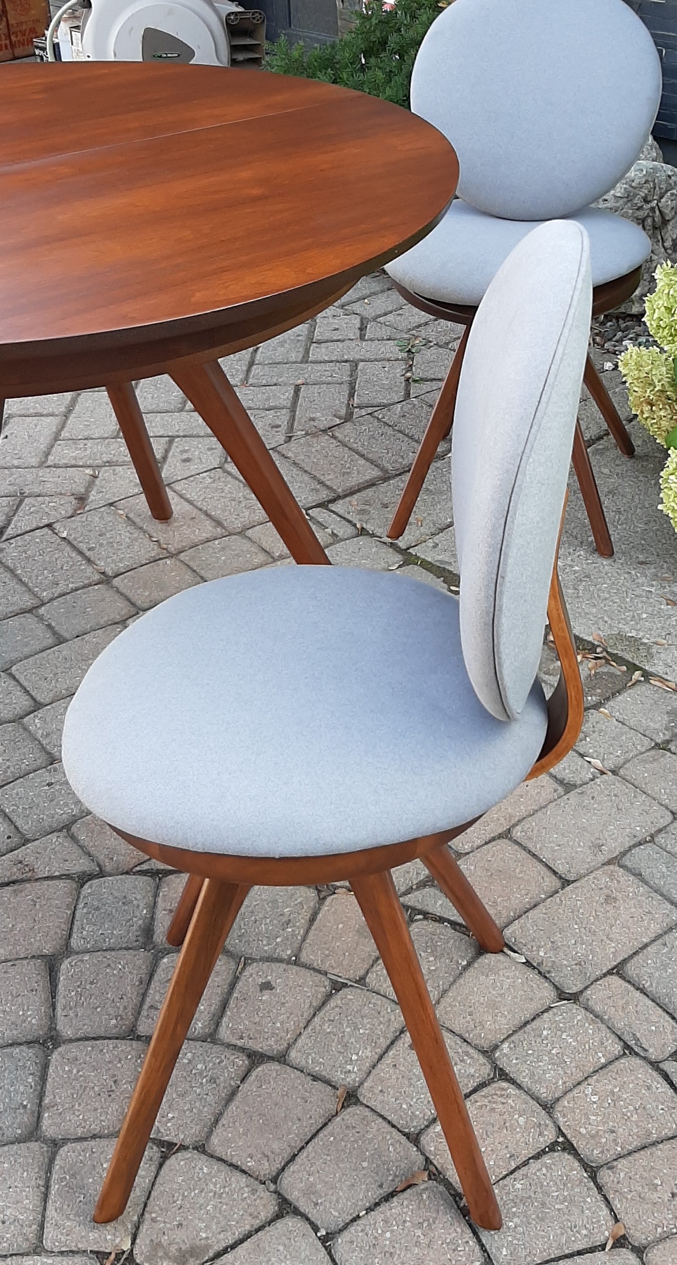 REFINISHED REUPHOLSTERED MCM Walnut Lollipop Extendable Table 42"-94" & 4 Chairs - Mid Century Modern Toronto