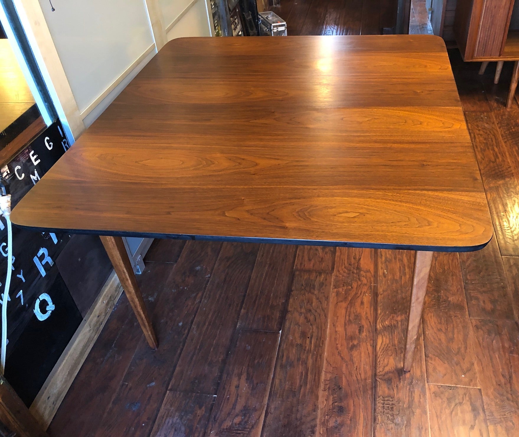 REFINISHED MCM Walnut Dining Table Extendable w 3 leaves 41.5" -98" - Mid Century Modern Toronto