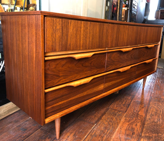 REFINISHED MCM Walnut Dresser 9 Drawers compact 65.5” Vic Art, perfect - Mid Century Modern Toronto