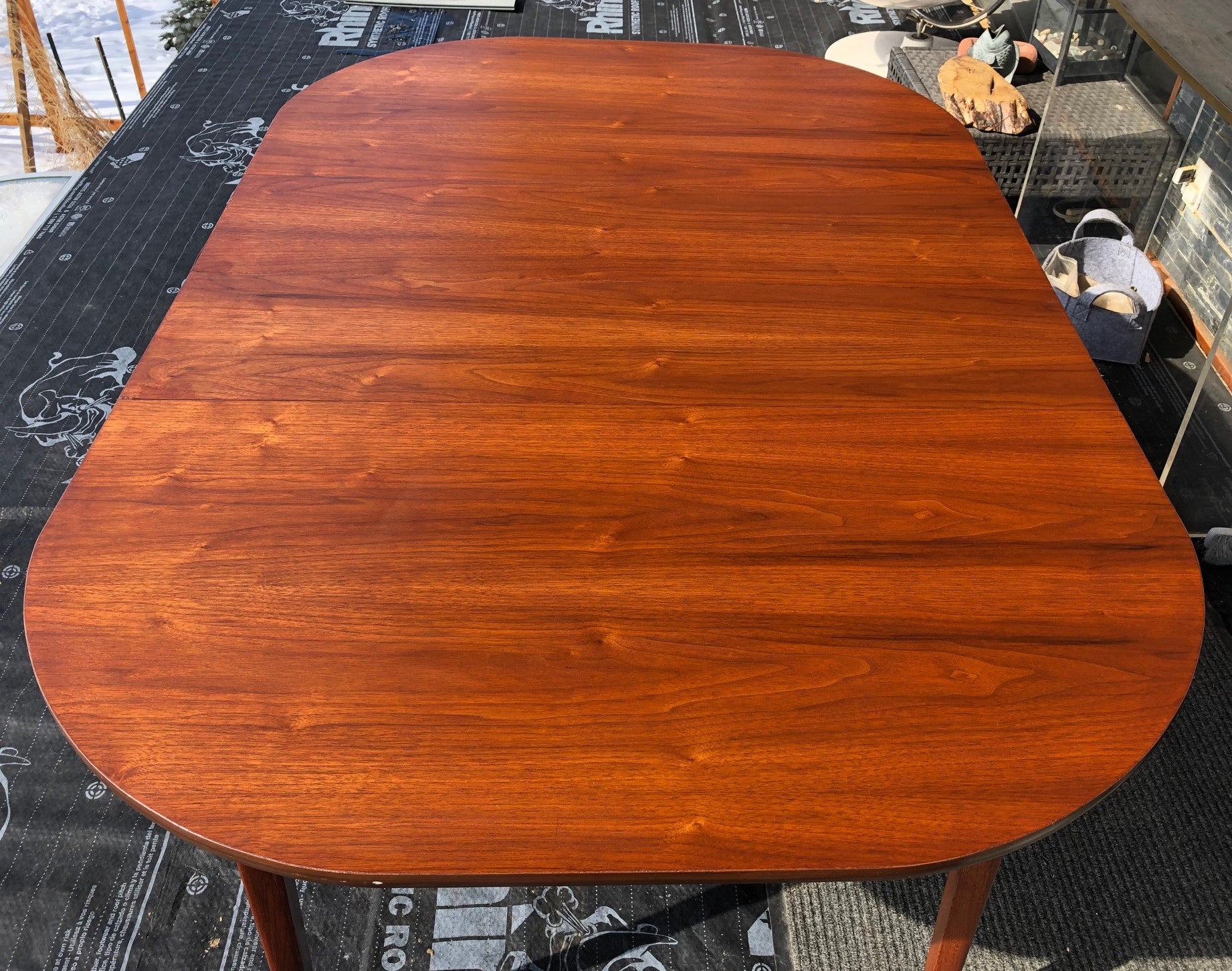 REFINISHED MCM Walnut Dining Table Extendable w 2 leaves Rounded 44" -64", perfect - Mid Century Modern Toronto