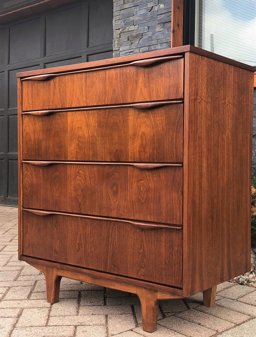 REFINISHED MCM Walnut Tallboy Dresser 4 Drawers PERFECT, compact 34" - Mid Century Modern Toronto