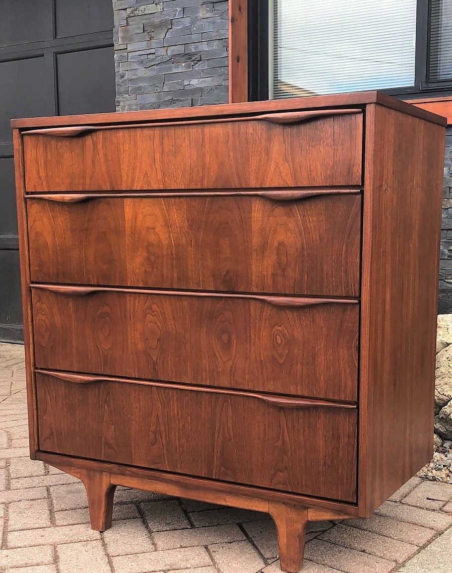 REFINISHED MCM Walnut Tallboy Dresser 4 Drawers PERFECT, compact 34" - Mid Century Modern Toronto